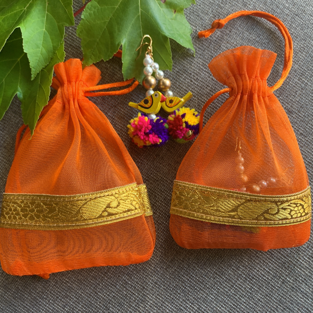 Bulk Ordering Return Gifting for sale in the USA